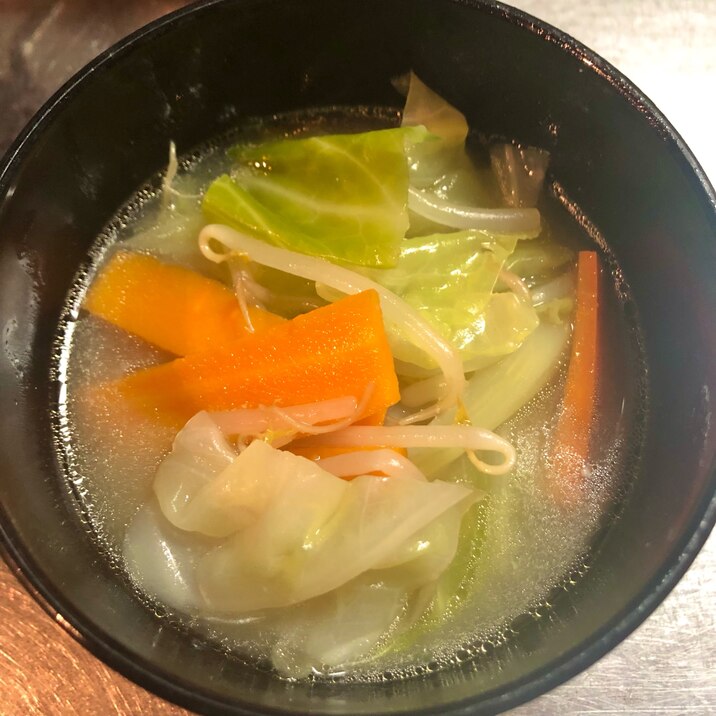 余った野菜で!具沢山にんにく味噌汁